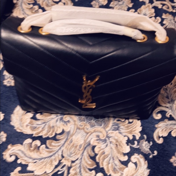 Authentic new Saint Lauren Loulou bag - Picture 4 of 11